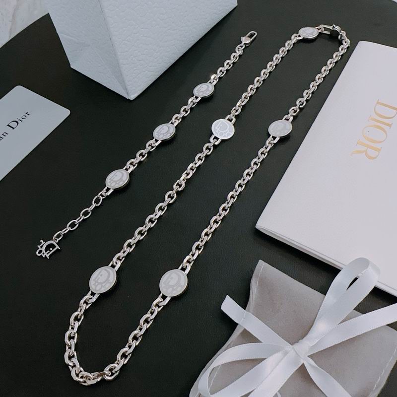 Dior Necklace 06lyr663